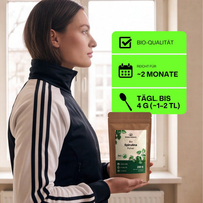 Bio Spirulina Pulver 250 g von Green Helpers in der Anwendung